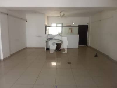 ڈی ایچ اے فیز 6 ڈی ایچ اے ڈیفینس,کراچی میں 1 کمرے کا 4 مرلہ دفتر 1.35 لاکھ میں کرایہ پر دستیاب ہے۔