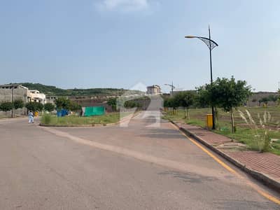 5 Marla Residential Plot for Sale Prime Location in Bahria Enclave