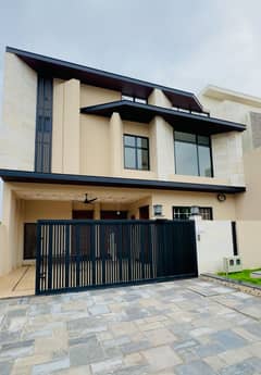 Beautiful 10 Marla Full House For Rent. Beautiful 10 Marla Full House For Rent.