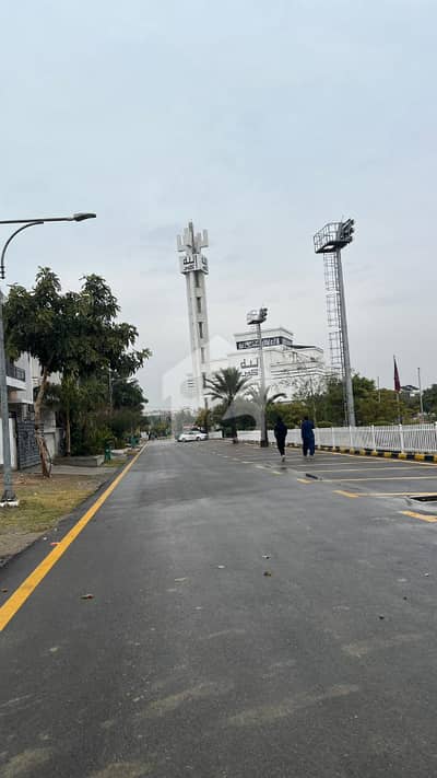 40*60 MAIN DOUBLE ROAD CORNER PLOT FOR SALE In FAISAL TOWN BLOCK A
