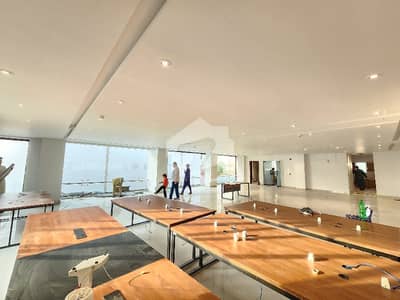 OFFICE FLOOR HALL AVAILABLE FOR RENT