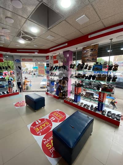 Prime Location Badar Commercial Area Shop Sized 530 Square feet