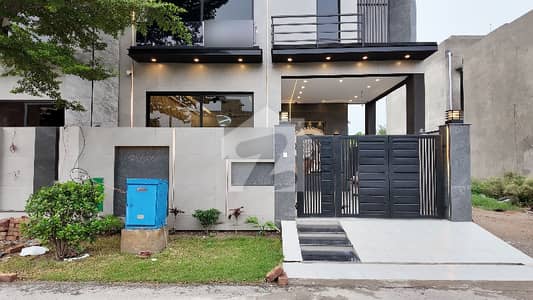 5 MARLA ULTRA MODERN HOUSE FOR SELL IN DHA 9 TOWN