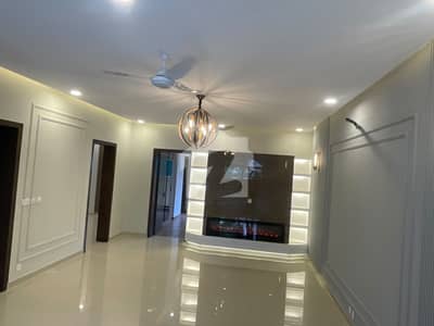 10 Marla Brand New House For Sale