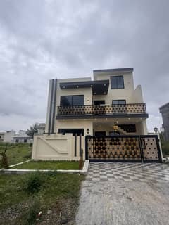 B17 E Block 7 Marla Beautifull House B17 E Block 7 Marla Beautifull House
