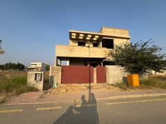 272 Sq Yd Grey Structure Villa For Sale Precinct 8, Near Bahria Heights 5 Bedroom Under Construction Villa Save Rs. 4 Million & Finish It Your Way Call For Details.