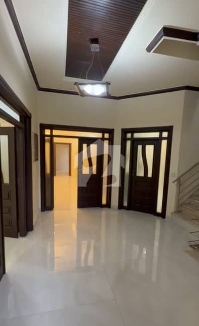 10 Marla Luxury House For Sale Peoples Colony, Faisalabad