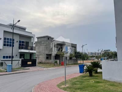 8 Marla Back Open Residential Plot Prime Bahria Enclave Location