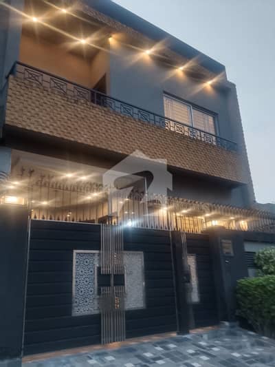 4 Beds 5 Marla Adorable Bungalow On Top Location For Rent in DHA Phase 9 Town Lahore