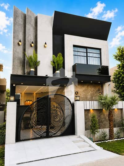 5 Marla Brand New Ultra Modern Design House For Sale Hot Location Near To Park & Commercial Area 5 Marla Brand New Ultra Modern Design House For Sale Hot Location Near To Park & Commercial Area