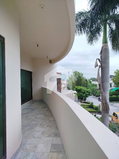 1 Kanal House Available For Rent In F-11, Islamabad 1 Kanal House Available For Rent In F-11, Islamabad