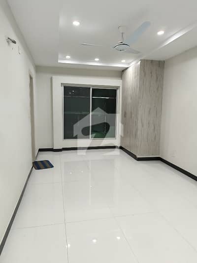 Prime Location 1600 Square Feet Flat In Peshawar Road Is Available For Sale Prime Location 1600 Square Feet Flat In Peshawar Road Is Available For Sale