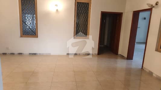 Full House For Rent 7 Bed 7 Bath 2 Kitchen 2 TV Lounge Tile Flooring Separate Meters DD 5 AC Available