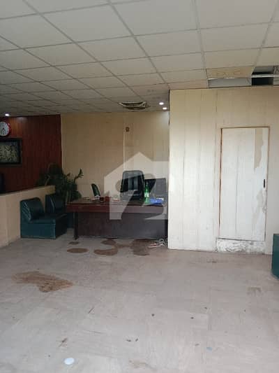 3 marla commercial 1st floor hall for rent in Johar town Lahore