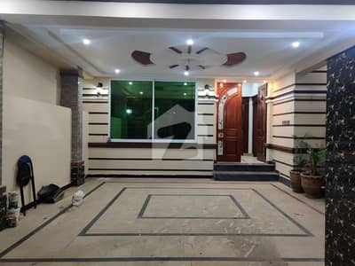 11 Marla Ground Portion House Available For Rent