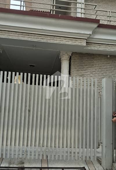 واپڈا ٹاؤن فیز 1 واپڈا ٹاؤن,لاہور میں 4 کمروں کا 10 مرلہ مکان 1.55 لاکھ میں کرایہ پر دستیاب ہے۔