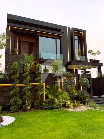 1 Kanal Fully Furnished Luxury House for Sale