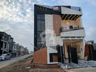 05-Marla Corner Brand New House For Sale