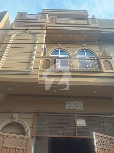 3 male Double story house for sale brand new