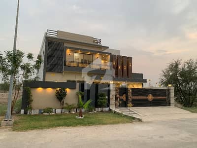1 KANAL HOUSE AVAILABLE FOR SALE 1 KANAL HOUSE AVAILABLE FOR SALE