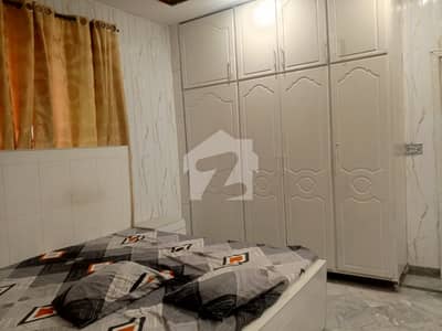 PAYING GUEST 1 BEDROOM WITH ATTACH BATH AVAILABLE FOR RENT