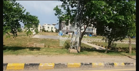 بحریہ ٹاؤن فیز 8 ۔ علی بلاک بحریہ ٹاؤن فیز 8 ۔ سفاری ویلی,بحریہ ٹاؤن فیز 8,بحریہ ٹاؤن راولپنڈی,راولپنڈی میں 5 مرلہ رہائشی پلاٹ 75.0 لاکھ میں برائے فروخت۔ بحریہ ٹاؤن فیز 8 ۔ علی بلاک بحریہ ٹاؤن فیز 8 ۔ سفاری ویلی,بحریہ ٹاؤن فیز 8,بحریہ ٹاؤن راولپنڈی,راولپنڈی میں 5 مرلہ رہائشی پلاٹ 75.0 لاکھ میں برائے فروخت۔