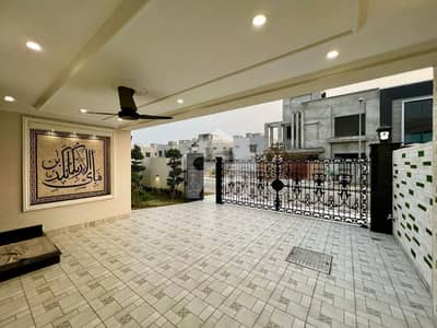 10 Marla House Available For Rent In Rafi Block Sector E Bahria Town Lahore