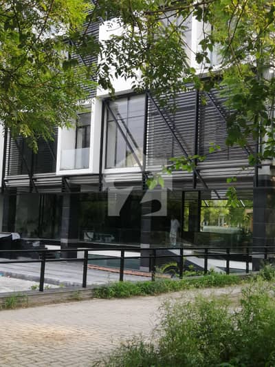 جی ۔ 6 مرکز جی ۔ 6,اسلام آباد میں 11 کمروں کا 1 کنال عمارت 35.0 ارب میں برائے فروخت۔