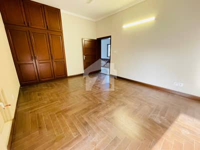 E-7 House For Rent Sized 600 Square Yards