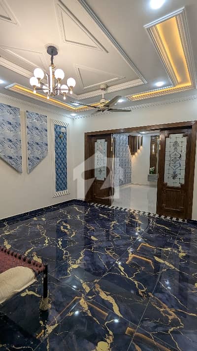 10 Marla Double Unit House For Sale 10 Marla Double Unit House For Sale