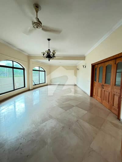 Excellent 5 Beds House For Rent Hilal Road F-11/3