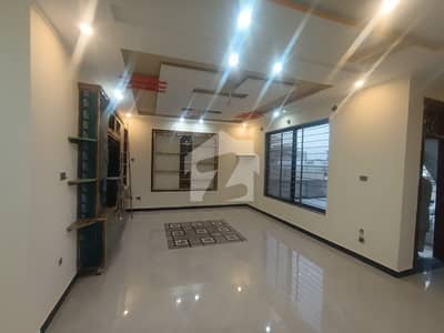 سوان گارڈن ۔ بلاک ڈی سوان گارڈن,اسلام آباد میں 3 کمروں کا 1 کنال بالائی پورشن 60.0 ہزار میں کرایہ پر دستیاب ہے۔