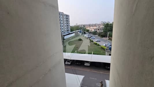 12 Marla 4 Bedrooms Apartment Available For Sale.