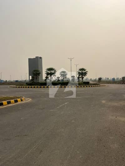 PHASE-8 BLOCK Z5 PLOT NO 158 PRICE 62 LAC POSSESSION