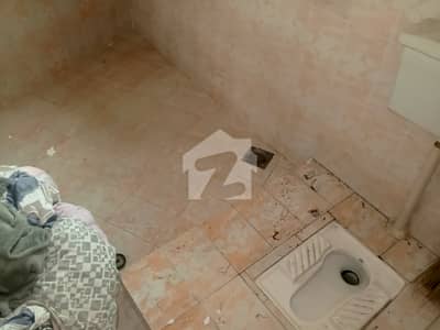 2ND FLOOR PORTION AVAILABLE FOR RENT IN KAMRAN BLOCK 2ND FLOOR PORTION AVAILABLE FOR RENT IN KAMRAN BLOCK