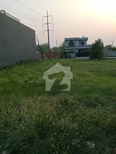 IDEAL LOCATION INVESTOR PRICE PLOT FOR SALE/ KHAYABAN E AMIN C BLOCK 5 PLOT FOR SALE