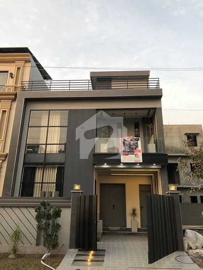 House Of 5 Marla In Park View City Is Available House Of 5 Marla In Park View City Is Available
