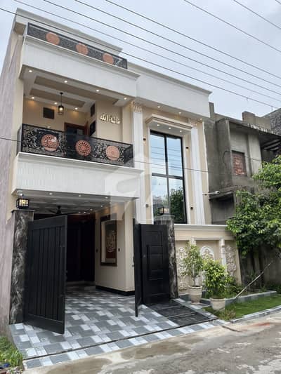 بسم اللہ ہاؤسنگ سکیم جی ٹی روڈ,لاہور میں 4 کمروں کا 5 مرلہ مکان 2.6 کروڑ میں برائے فروخت۔ بسم اللہ ہاؤسنگ سکیم جی ٹی روڈ,لاہور میں 4 کمروں کا 5 مرلہ مکان 2.6 کروڑ میں برائے فروخت۔