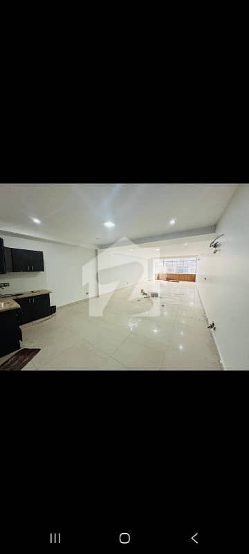 Upper Floor Well Maintained Building Empty Hall 1 Washroom Reserve parking Backup generator Upper Floor Well Maintained Building Empty Hall 1 Washroom Reserve parking Backup generator