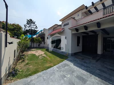 1 kanal House for sale DHA phase 4 prime loction