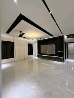 PREMIUM 500 SQ YD INDEPENDENT UPPER PORTION FOR RENT