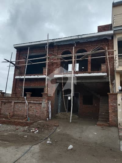 پنجاب گورنمنٹ سرونٹ ہاؤسنگ فاؤنڈیشن پی جی ایس ایچ ایف راولپنڈی میں 3 کمروں کا 7 مرلہ مکان 1.9 کروڑ میں برائے فروخت۔