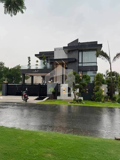 Exclusive Ultra-Luxury Corner House For Sale Phase 6