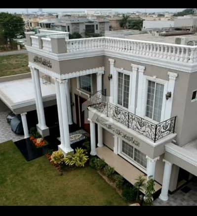 Luxurious 2 Kanal Classic Designer House For Sale | DHA Phase 6 | 6 Bedrooms | 3 Servant Quarters