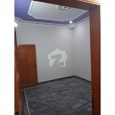 بھٹائی کالونی - بلاک ایف بھٹائی کالونی,کورنگی,کراچی میں 6 کمروں کا 3 مرلہ مکان 85.0 ہزار میں کرایہ پر دستیاب ہے۔