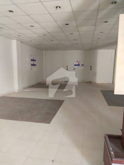 آئی ۔ 9 اسلام آباد میں 2 کنال عمارت 18.0 لاکھ میں کرایہ پر دستیاب ہے۔