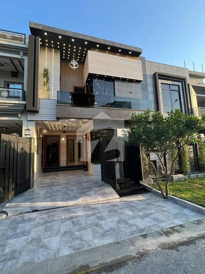 On Excellent Location 5 Marla House In Central Park View City - Tulip Extension Block For sale