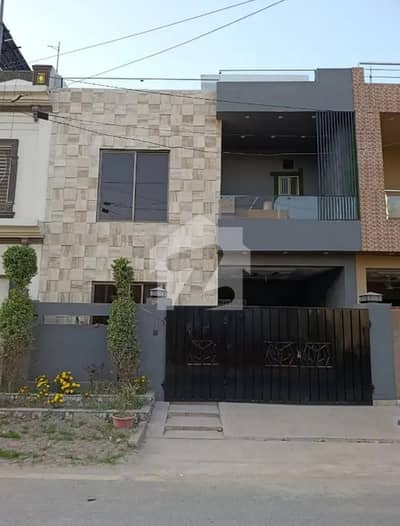 On Excellent Location 5 Marla Spacious House Is Available In Park View City - Platinum Block For sale