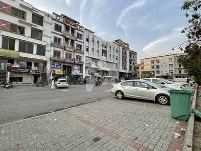 ٹاپ سٹی 1 اسلام آباد میں 1 مرلہ Studio دکان 1.25 کروڑ میں برائے فروخت۔