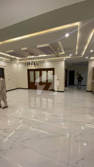 Kanal Portion For Rent